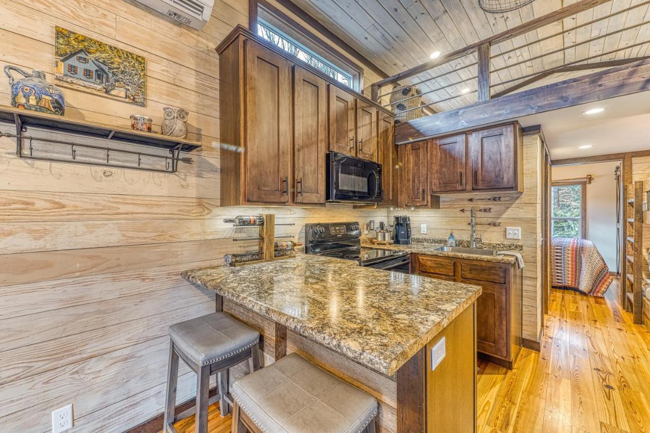 Smoky Mountain Tiny Home Pigeon Forge Exterior photo